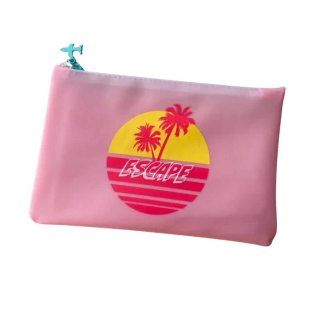 💎 3/$12 Ipsy “Escape” Glam Bag